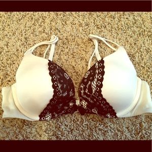 Victoria’s Secret bra